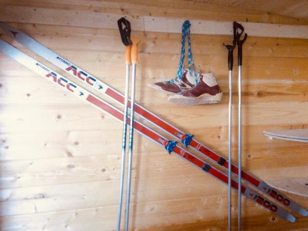 HafenTraum IndoorCampingHostel : photo 3 de la chambre chambre double avec salle de bains commune