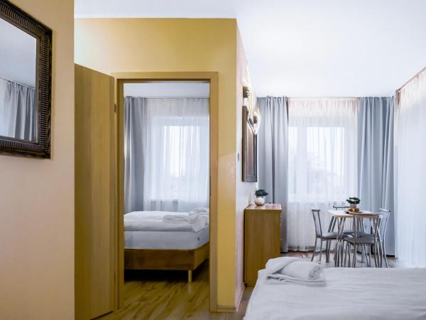 Lazur Apartamenty : photo 5 de la chambre suite avec balcon