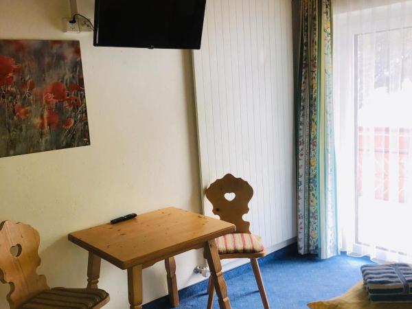 Garni-Appartement Collina : photo 2 de la chambre chambre double avec balcon