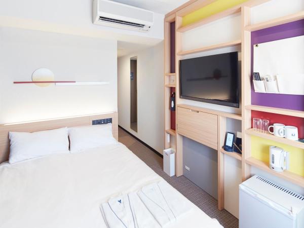 hotel MONday Tokyo Nishikasai : photo 4 de la chambre chambre double standard - non-fumeurs