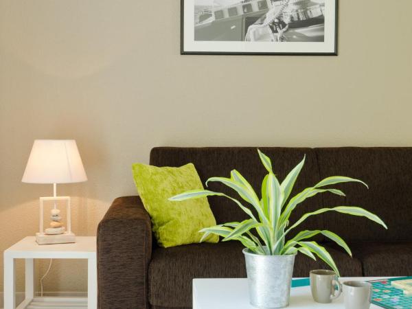 Résidence Néméa Le Domaine des Mauriers : photo 9 de la chambre appartement 2 chambres (6 adultes)