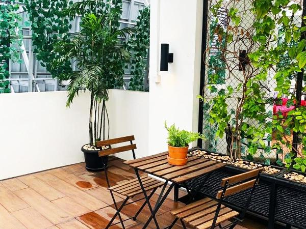 White Tree Residence : photo 7 de la chambre terrace garden suite