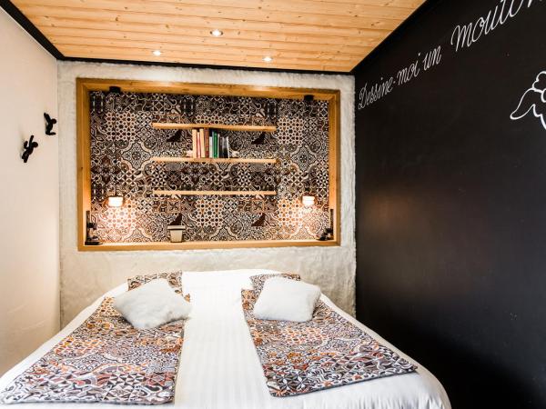 Hôtel La Bergerie : photo 1 de la chambre chambre simple mini xs