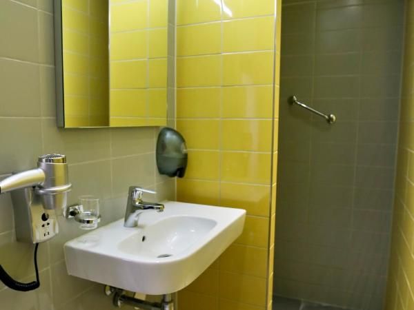 City Hotel Amsterdam : photo 9 de la chambre chambre double supérieure