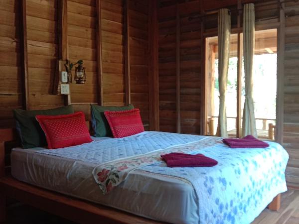 Mada Lanta Mai Keaw : photo 6 de la chambre chambre double standard avec ventilateur