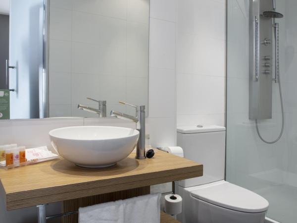 Petit Palace Plaza del Carmen : photo 4 de la chambre chambre triple