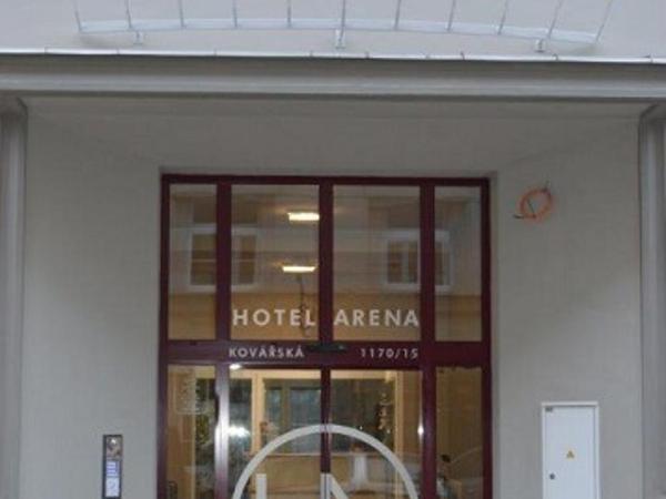 HOTEL ARÉNA : photo 2 de la chambre chambre simple avec salle de bains 