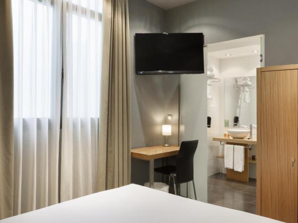 Petit Palace Tres Cruces : photo 2 de la chambre petite chambre double (1-2 adultes) - vue sur l'intérieur