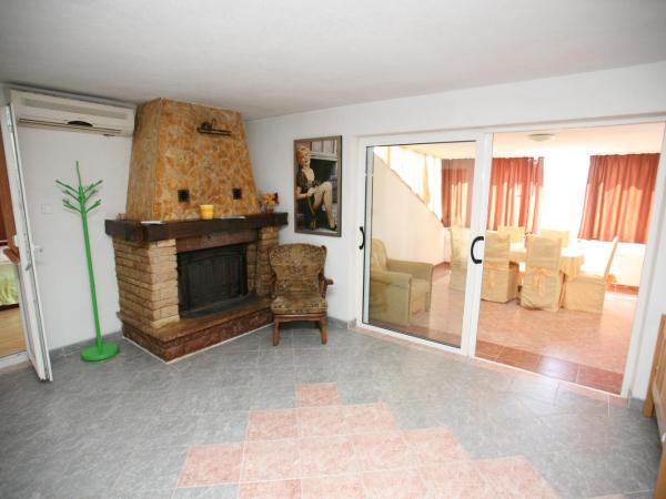 Villa Marija : photo 3 de la chambre appartement 2 chambres avec vue sur la mer (7 adultes)