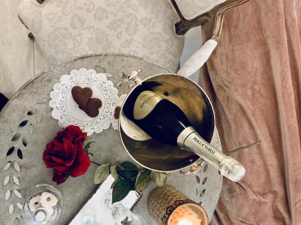 Palazzo del Poeta - Dimora Contemporanea : photo 7 de la chambre chambre double deluxe avec baignoire