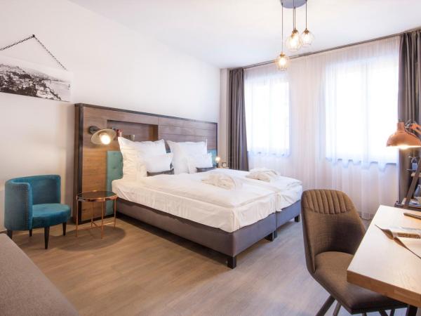 Hotel Memories OldTown : photo 1 de la chambre chambre triple supérieure