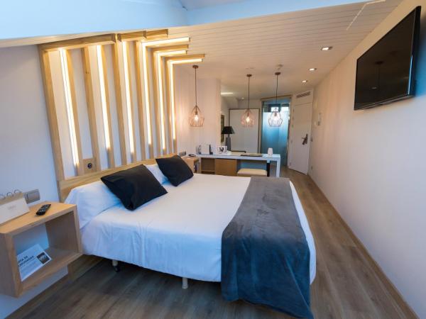 Hotel Fruela : photo 6 de la chambre chambre double ou lits jumeaux