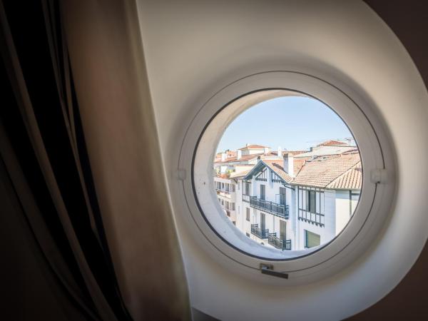 Hôtel & Spa Madison Saint Jean de Luz : photo 9 de la chambre suite familiale