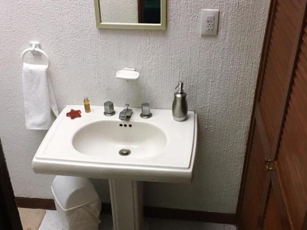 Cozy Private Room : photo 5 de la chambre chambre double avec salle de bains privative