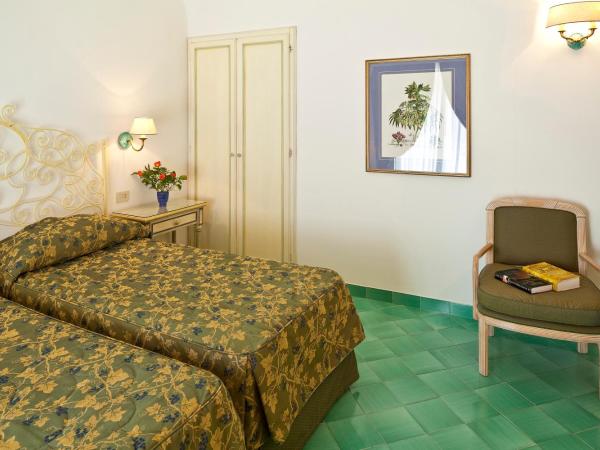 Grand Hotel Il Moresco : photo 3 de la chambre chambre double ou lits jumeaux standard