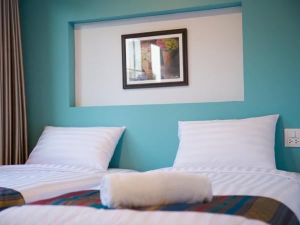 Suree House : photo 8 de la chambre chambre lits jumeaux avec salle de bains privative