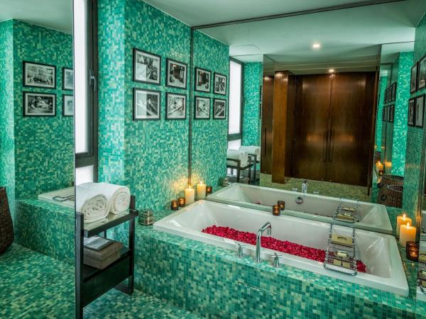 The Lodhi - A member of The Leading Hotels Of The World : photo 3 de la chambre sultan suite with  happy hours at safari lounge 5 to 7 pm, buy 01 drink and get another drink complimentary (spirits), 1200 spa credit per booking