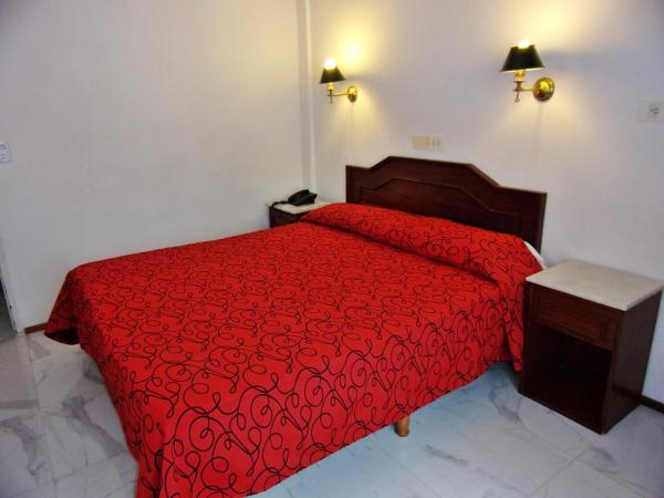 Hotel Tres Sargentos : photo 3 de la chambre chambre simple