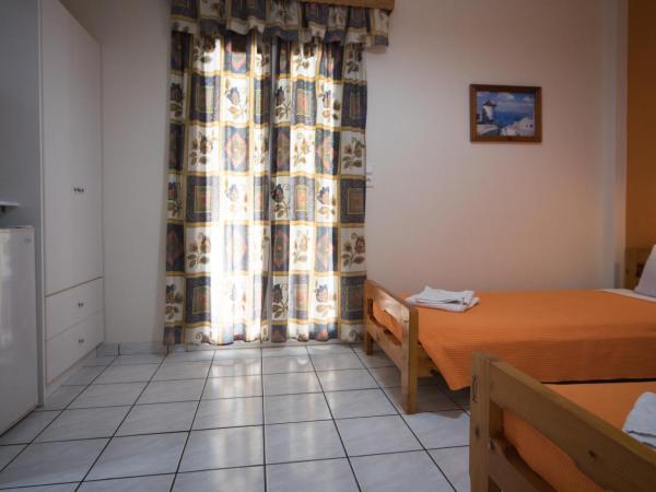 Villa Stella : photo 3 de la chambre chambre lits jumeaux standard avec vue sur jardin