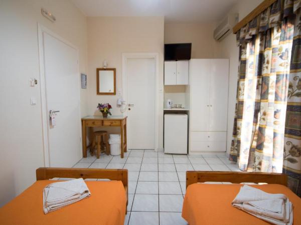 Villa Stella : photo 2 de la chambre chambre lits jumeaux standard avec vue sur jardin