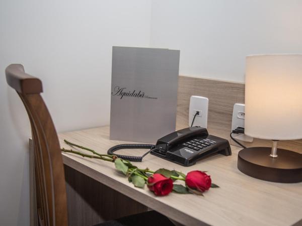 Aquidabã Praia Hotel : photo 10 de la chambre chambre double deluxe avec douche