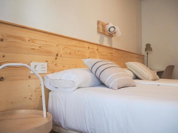 Pensión Urkia : photo 8 de la chambre chambre double ou lits jumeaux standard avec balcon