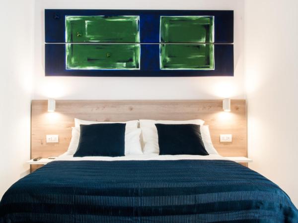 Demi Rooms : photo 2 de la chambre chambre double deluxe avec balcon