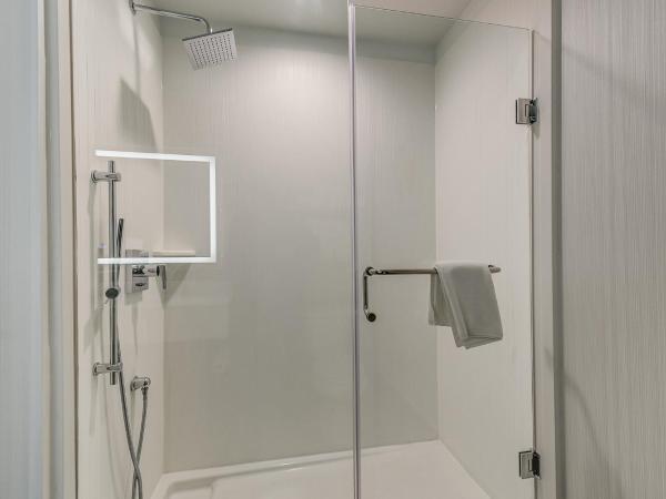 EST Hotel : photo 6 de la chambre studio lit king-size avec canapé-lit