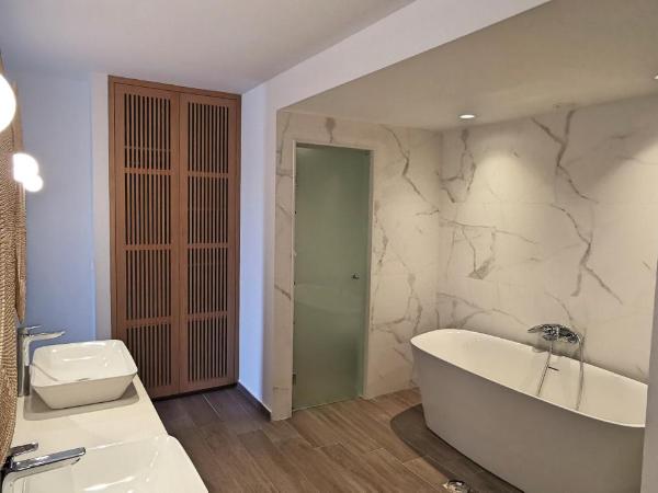 Villaggio Boutique Hotel Hersonissos - Adults Only : photo 10 de la chambre suite junior avec piscine privée