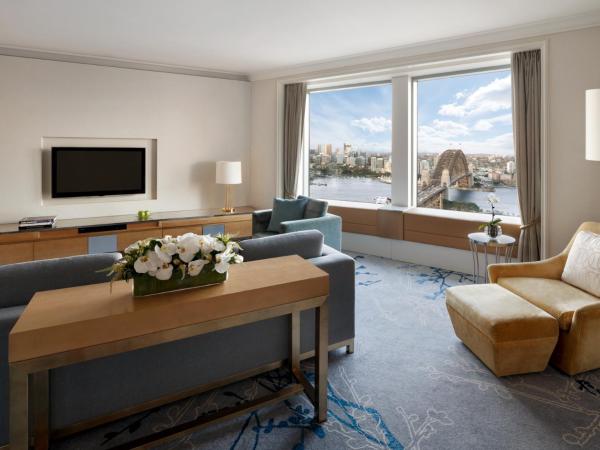 Shangri-La Sydney : photo 4 de la chambre suite horizon tower avec accès au salon club 