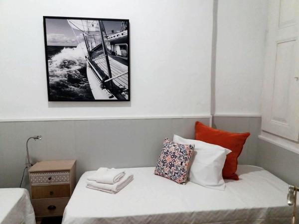 Faro Cosy Guesthouse : photo 4 de la chambre chambre lits jumeaux Économique