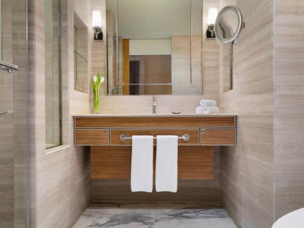 Kerry Hotel, Beijing by Shangri-La : photo 8 de la chambre club king room inclusive mini bar