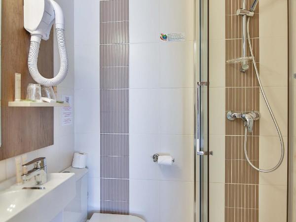 Hôtel Le Seize, Nice Centre : photo 1 de la chambre petite chambre standard