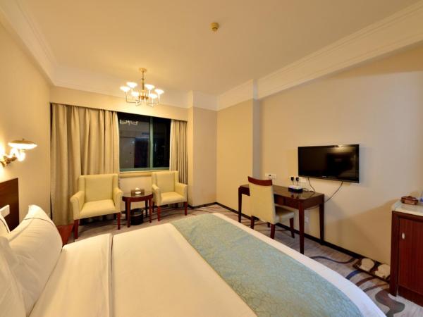 HaiJun Hotel -Free Canton Fair Shuttle Bus : photo 4 de la chambre chambre double standard - vue sur ville