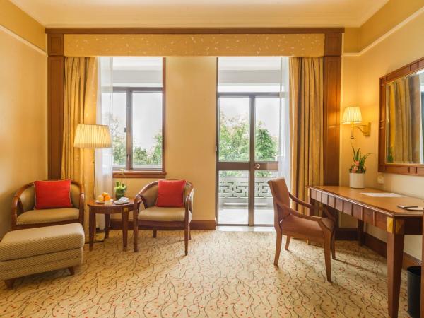Shangri-La Hangzhou : photo 7 de la chambre chambre lit king-size - côté lac