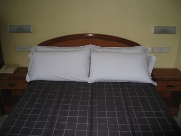 Hostal Roma : photo 4 de la chambre chambre double