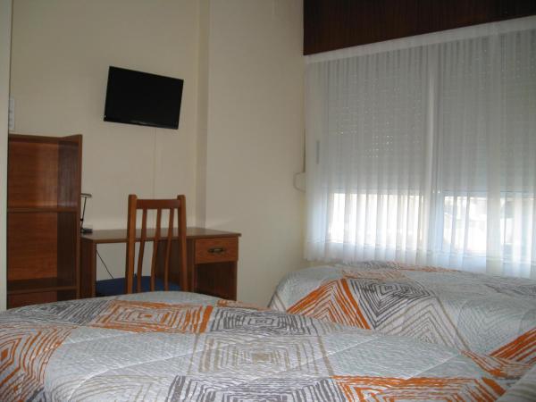Hostal Roma : photo 7 de la chambre chambre lits jumeaux