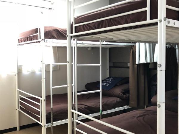 Keimei Guest House : photo 3 de la chambre chambre quadruple avec lits superposés