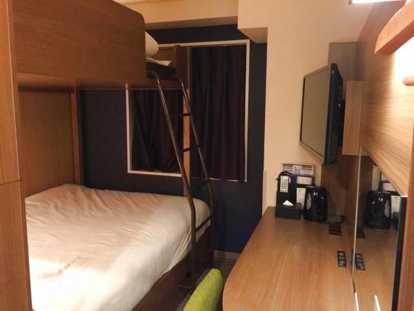 Super Hotel Lohas Ikebukuro-Eki Kitaguchi : photo 5 de la chambre chambre avec lit double et lit superposé 2 adultes - non-fumeurs