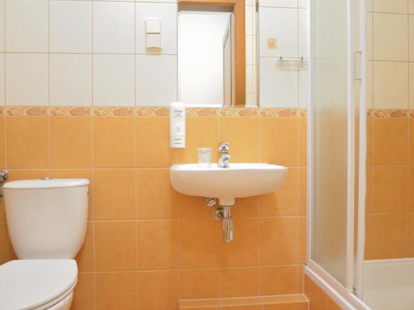 WenderEDU Business Center : photo 4 de la chambre chambre simple - vue sur rivière