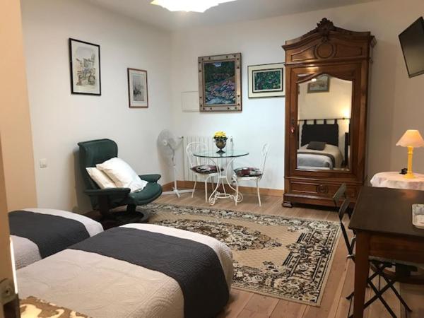 Alain et Nicole : photo 4 de la chambre chambre double ou lits jumeaux