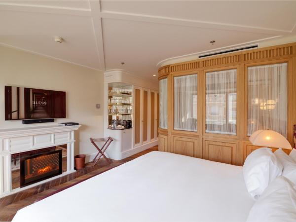 BLESS Hotel Madrid - The Leading Hotels of the World : photo 4 de la chambre hébergement premium - vue sur velázquez