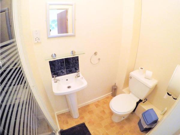 Tudor Rose Hotel : photo 2 de la chambre chambre double avec salle de bains privative