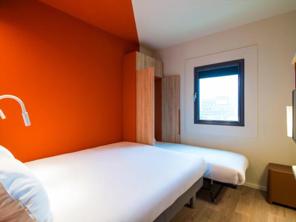 ibis budget Rotterdam The Hague Airport : photo 3 de la chambre chambre triple