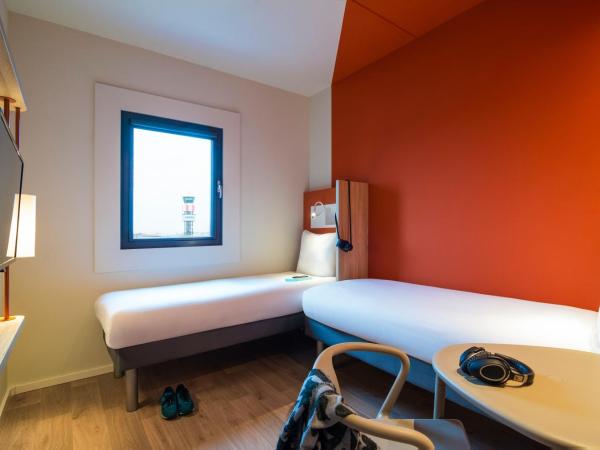 ibis budget Rotterdam The Hague Airport : photo 1 de la chambre chambre lits jumeaux