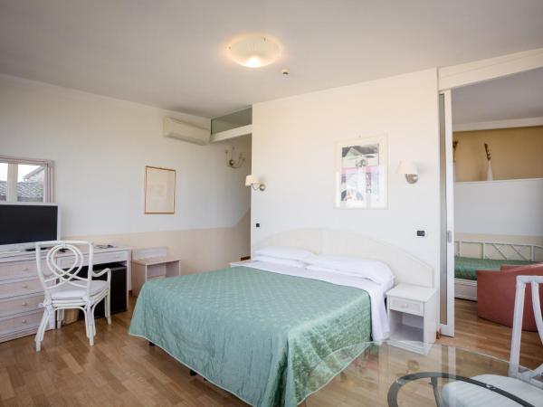 Hotel Duomo : photo 3 de la chambre chambre quadruple