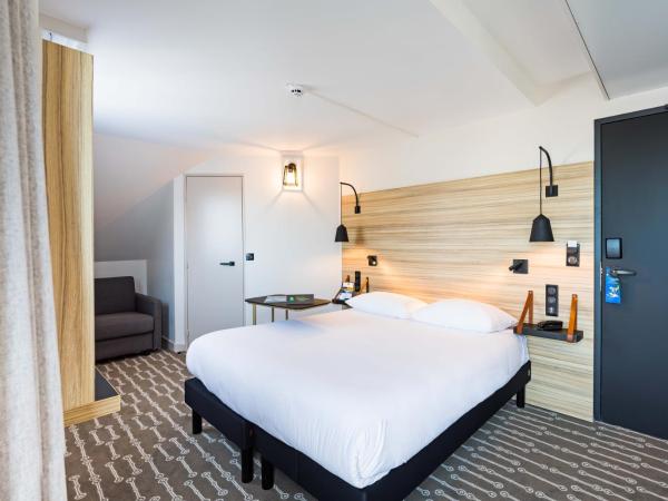 ibis Styles Laval Centre Gare : photo 2 de la chambre 2 chambres adjacentes