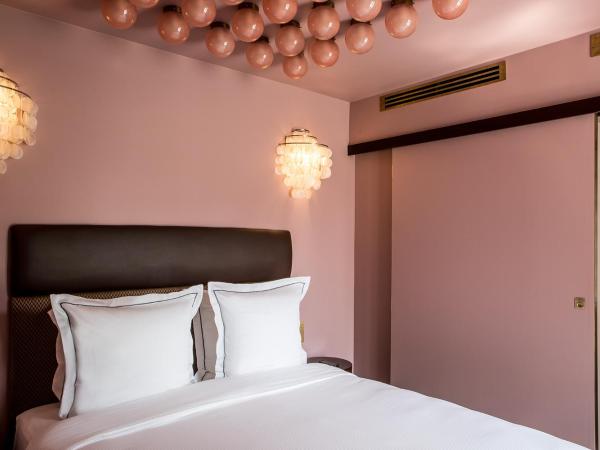 Hôtel du Rond-point des Champs-Élysées - Esprit de France : photo 9 de la chambre suite avec balcon