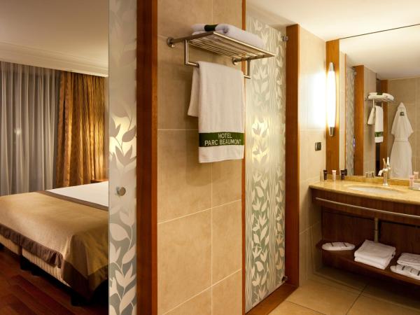 Hotel Parc Beaumont & Spa Pau - MGallery : photo 8 de la chambre suite deluxe avec lit king-size
