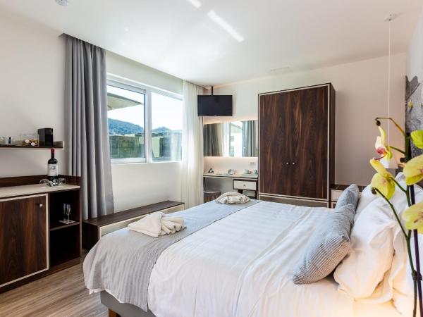 Atrium Ambiance Hotel : photo 2 de la chambre suite exécutive avec jacuzzi